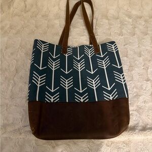 Brown and Blue Arrow Pattern Tote Bag